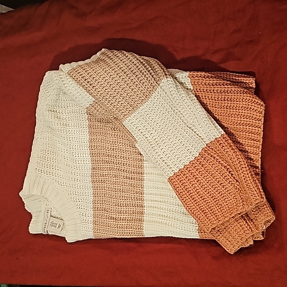 Sweater - Picture 3 of 4